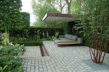 Garden Entertaining Area